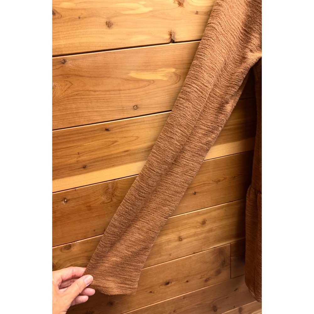 Easel Womens SMALL Rust Brown Textured Knit Peplum Babydoll Button Back Top - Picture 6 of 8